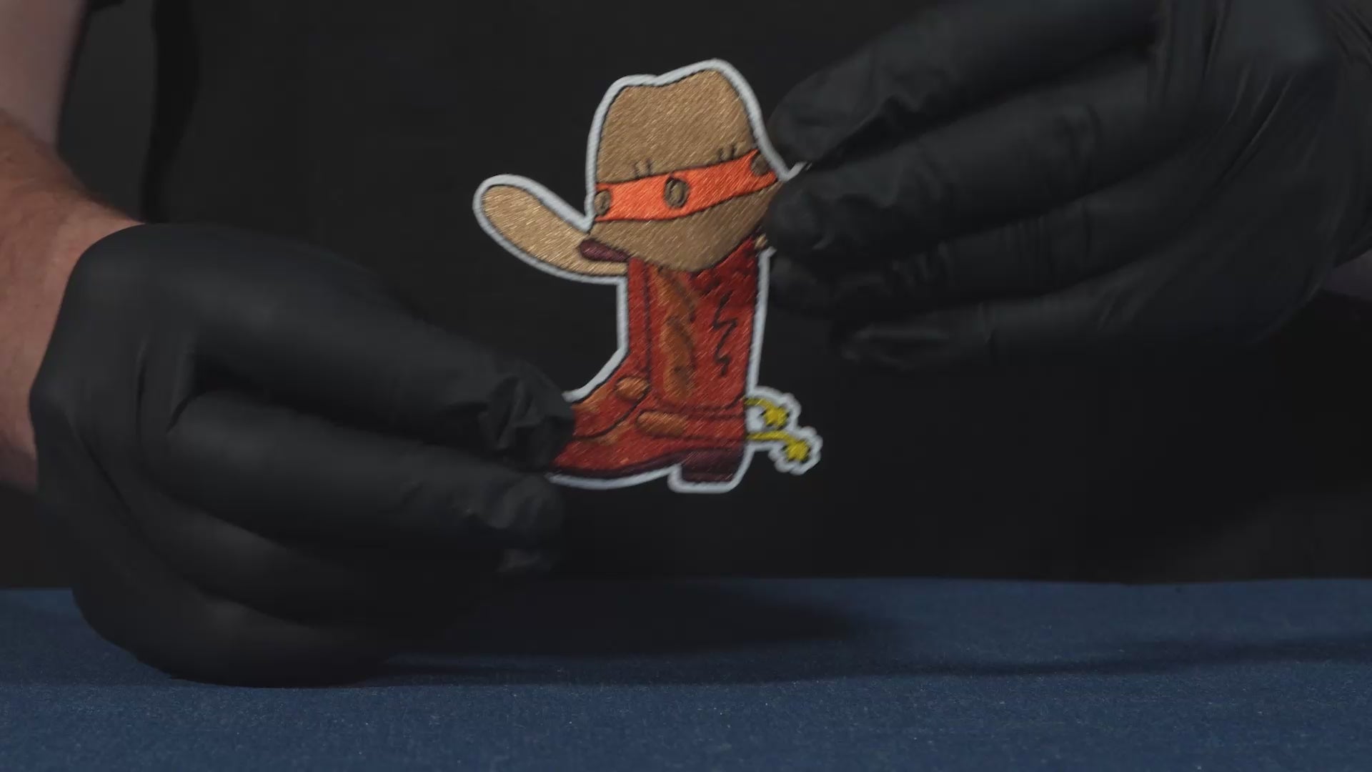 Botas y Sombrero de Vaquero Parche Termoadhesivo Lejano Oeste (8 x 8cm)