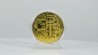 Gold Bitcoin Replica Coin – Cryptocurrency Collector’s Token