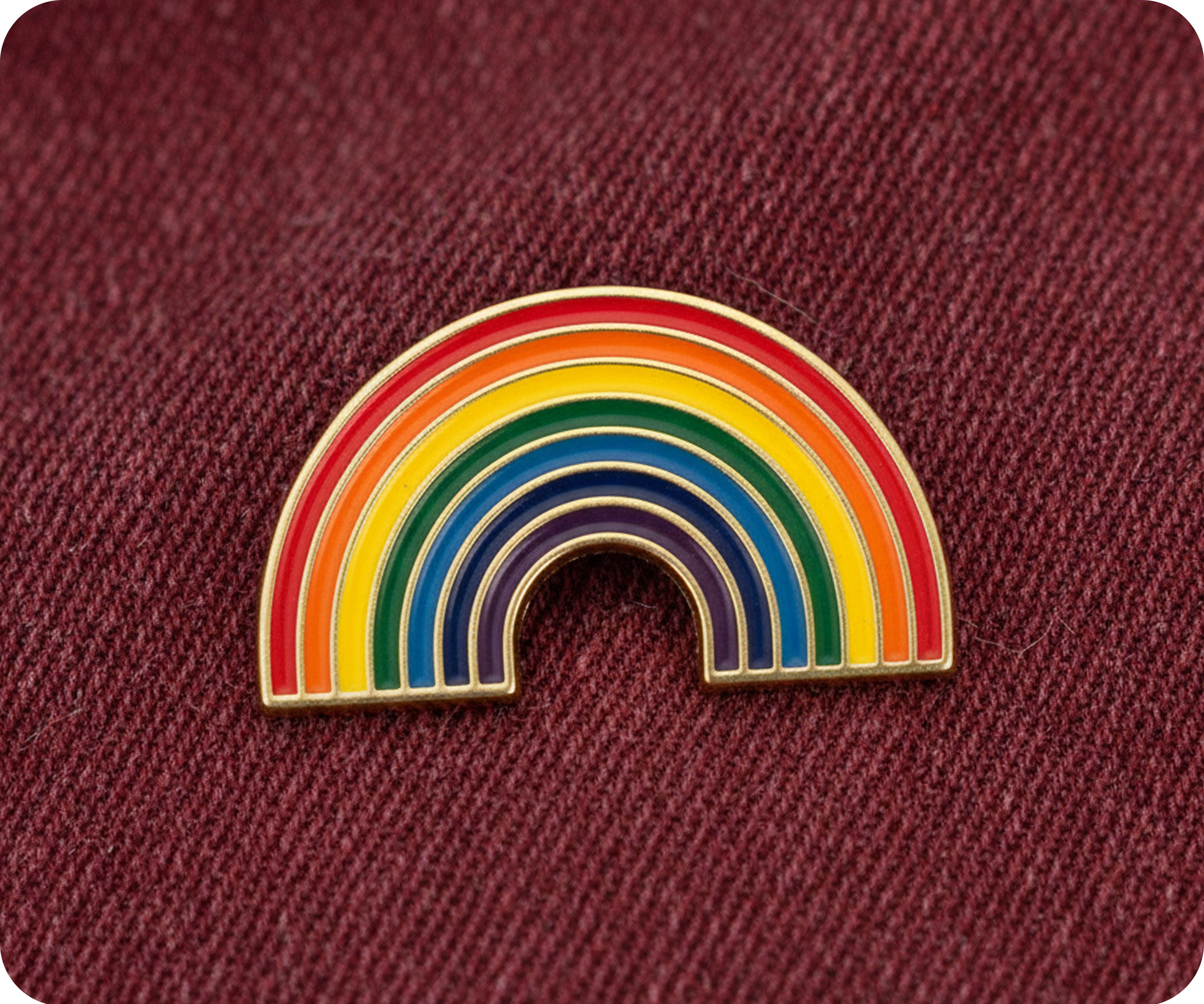Pin de la bandera del Orgullo LGBTQI+ Imagen secundaria del producto