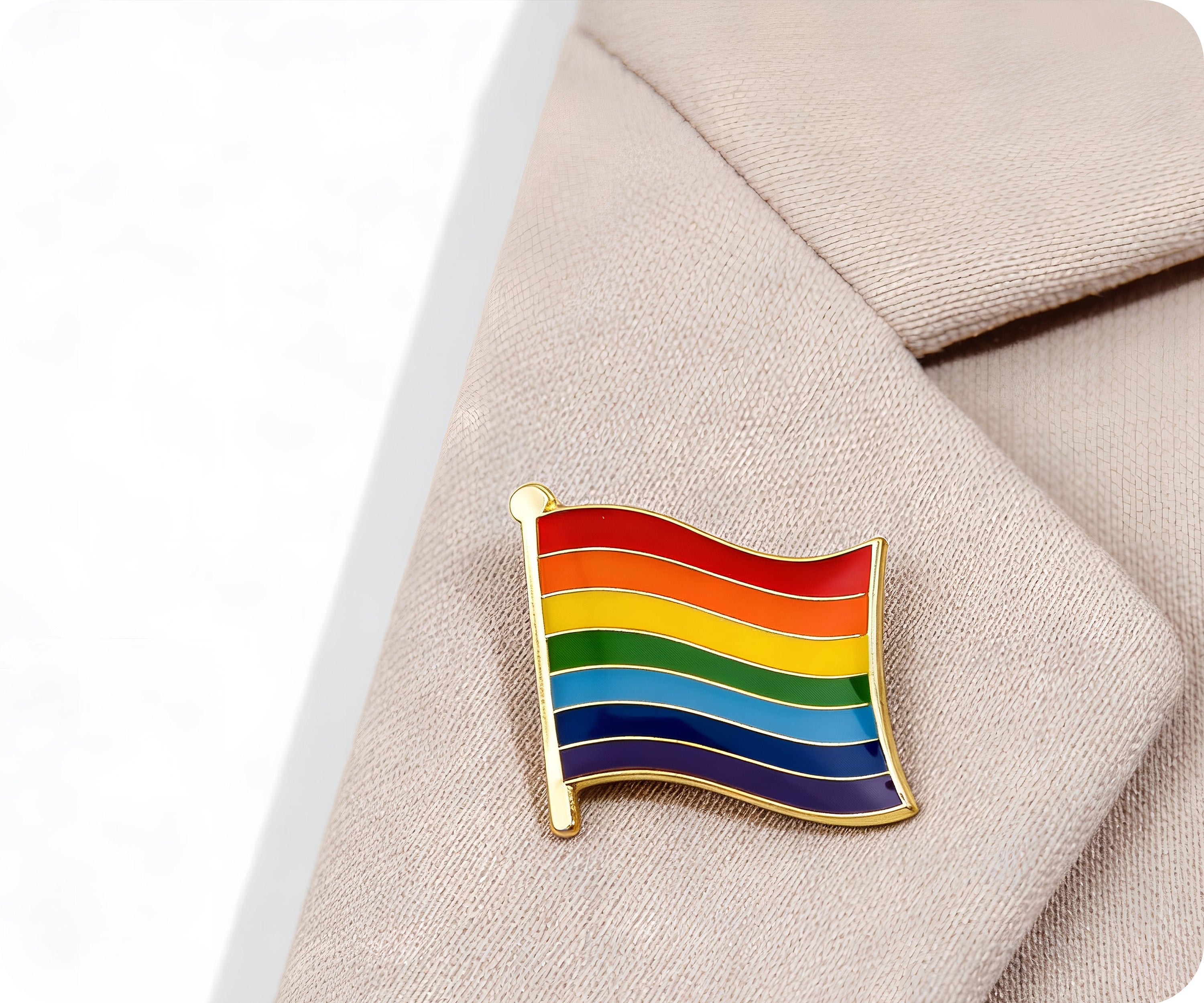 Pin con la bandera del arcoíris