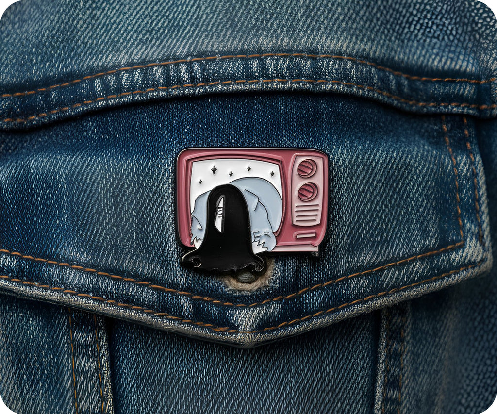 Ring Horror Television Pin Badge