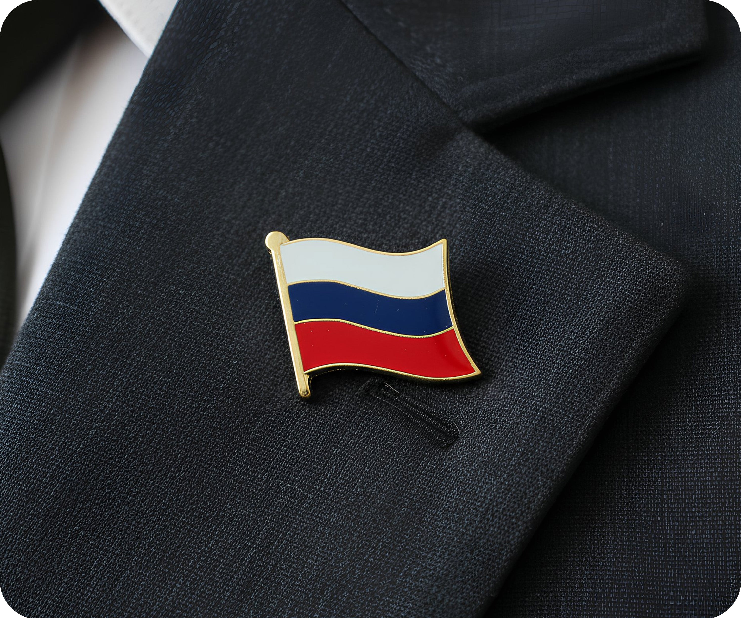 Russia Flag Pin Badge