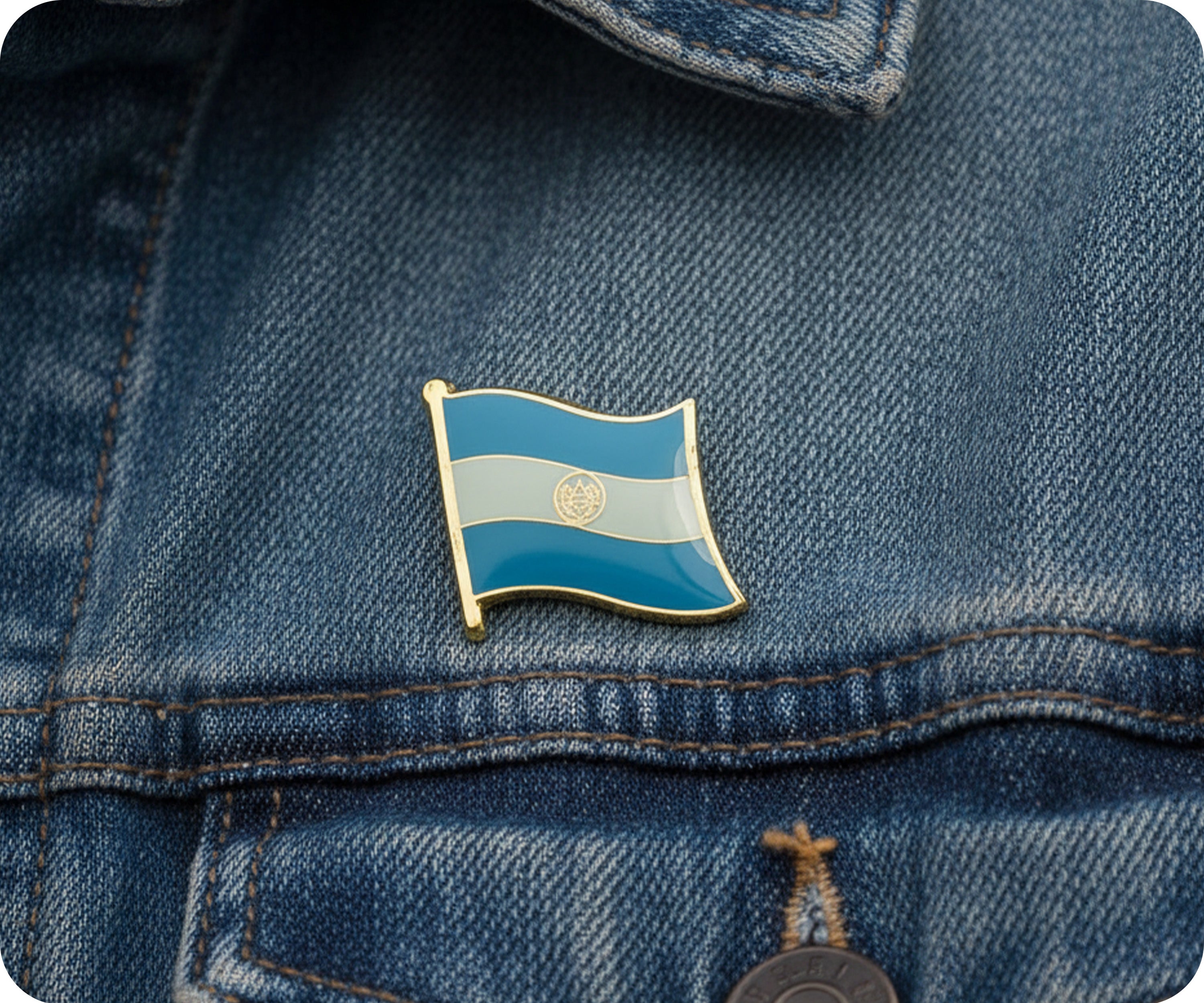 El Salvador Flag Pin Badge