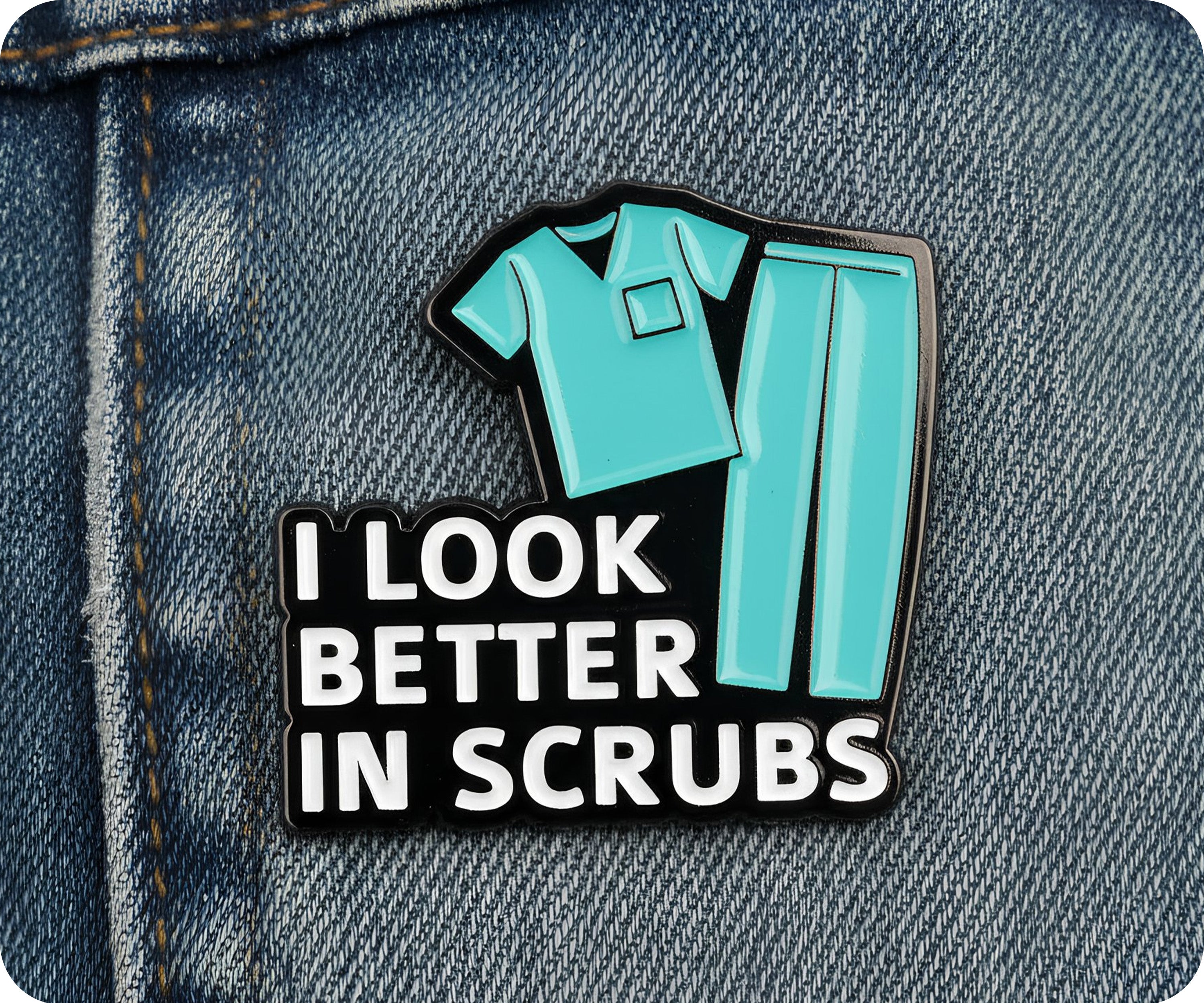 Me veo mejor en uniforme médico Pin con insignia de hospital