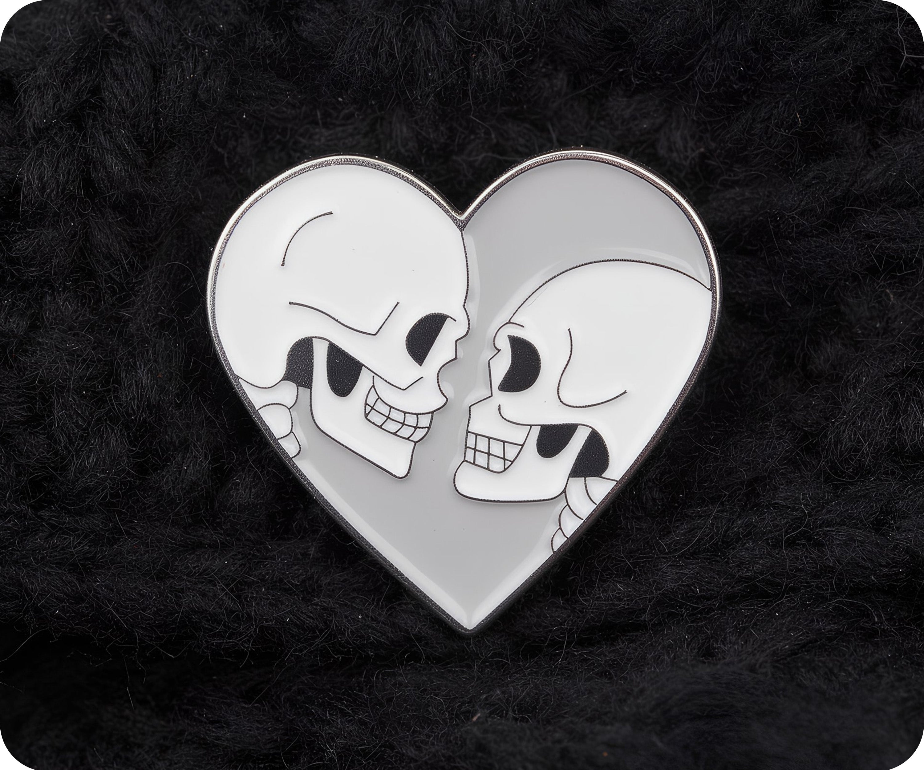 Love Heart Skull Couple Pin Badge