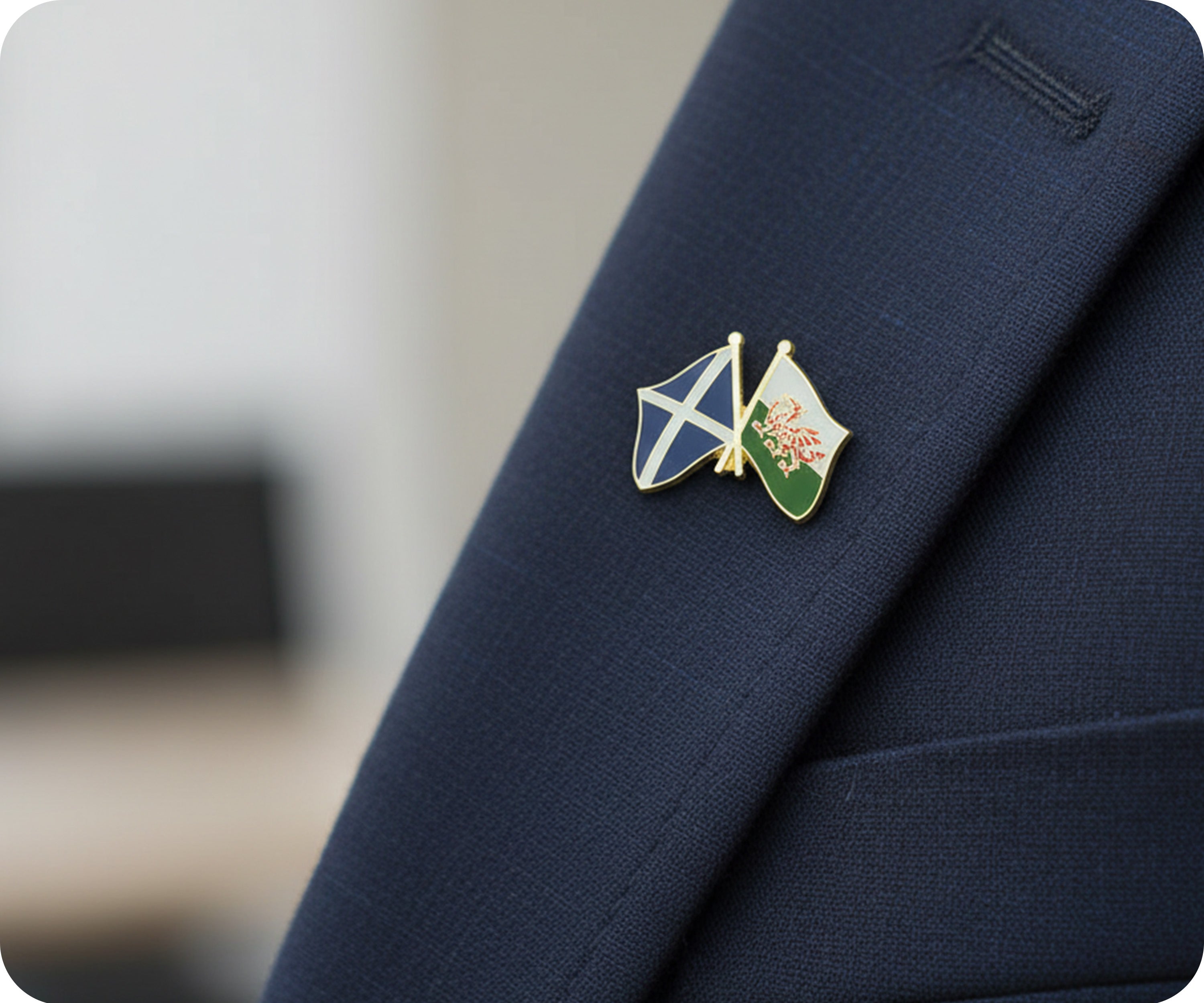 Pin de la amistad entre Escocia y Gales  Imagen secundaria del producto