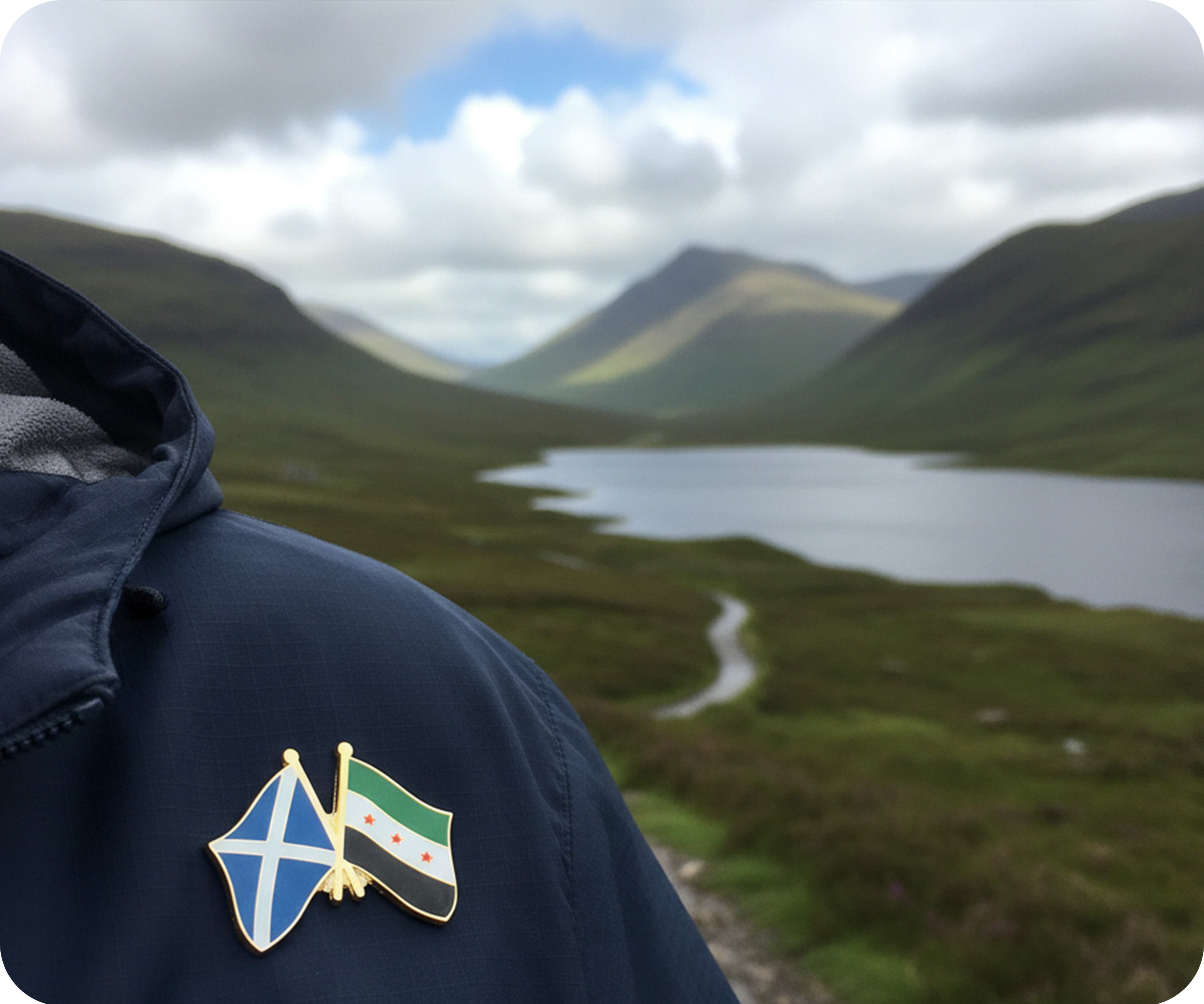 Scotland & Syria (3 Star) Friendship Pin Badge