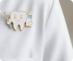 Pin de esmalte de dentista con diente de Bush y Pasta