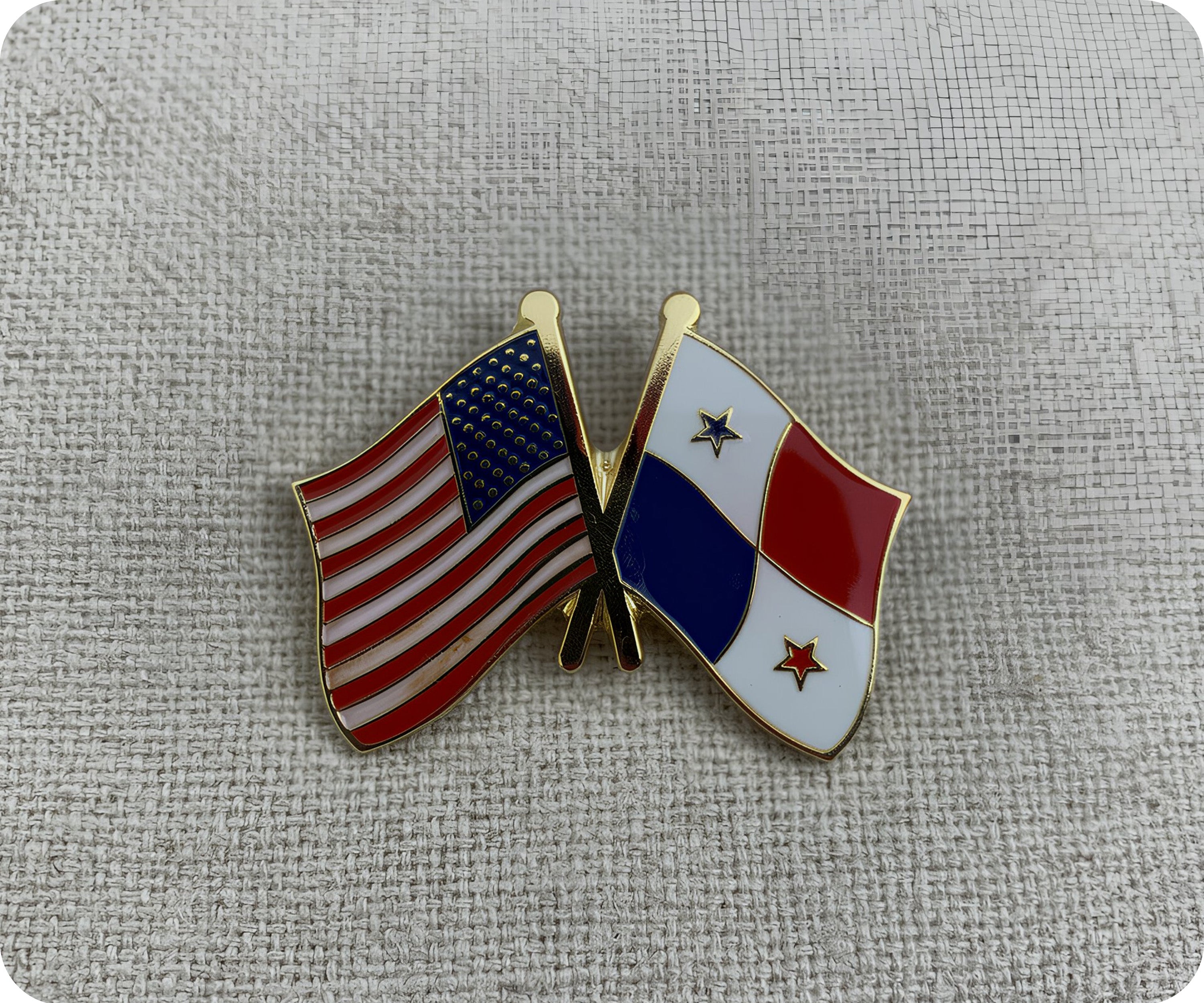 United States & Panama Friendship Pin Badge