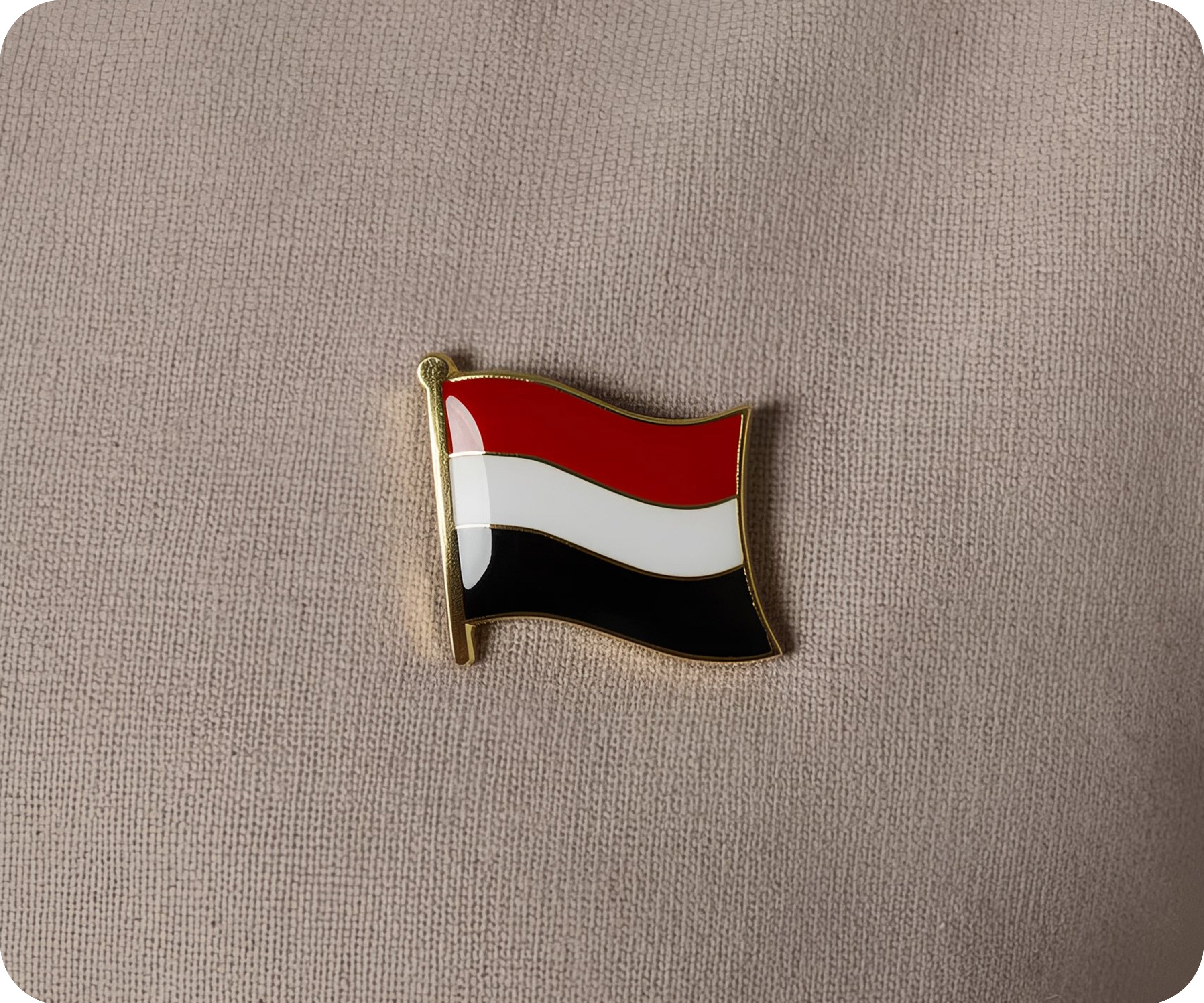 Yemen Crest Flag Pin Badge