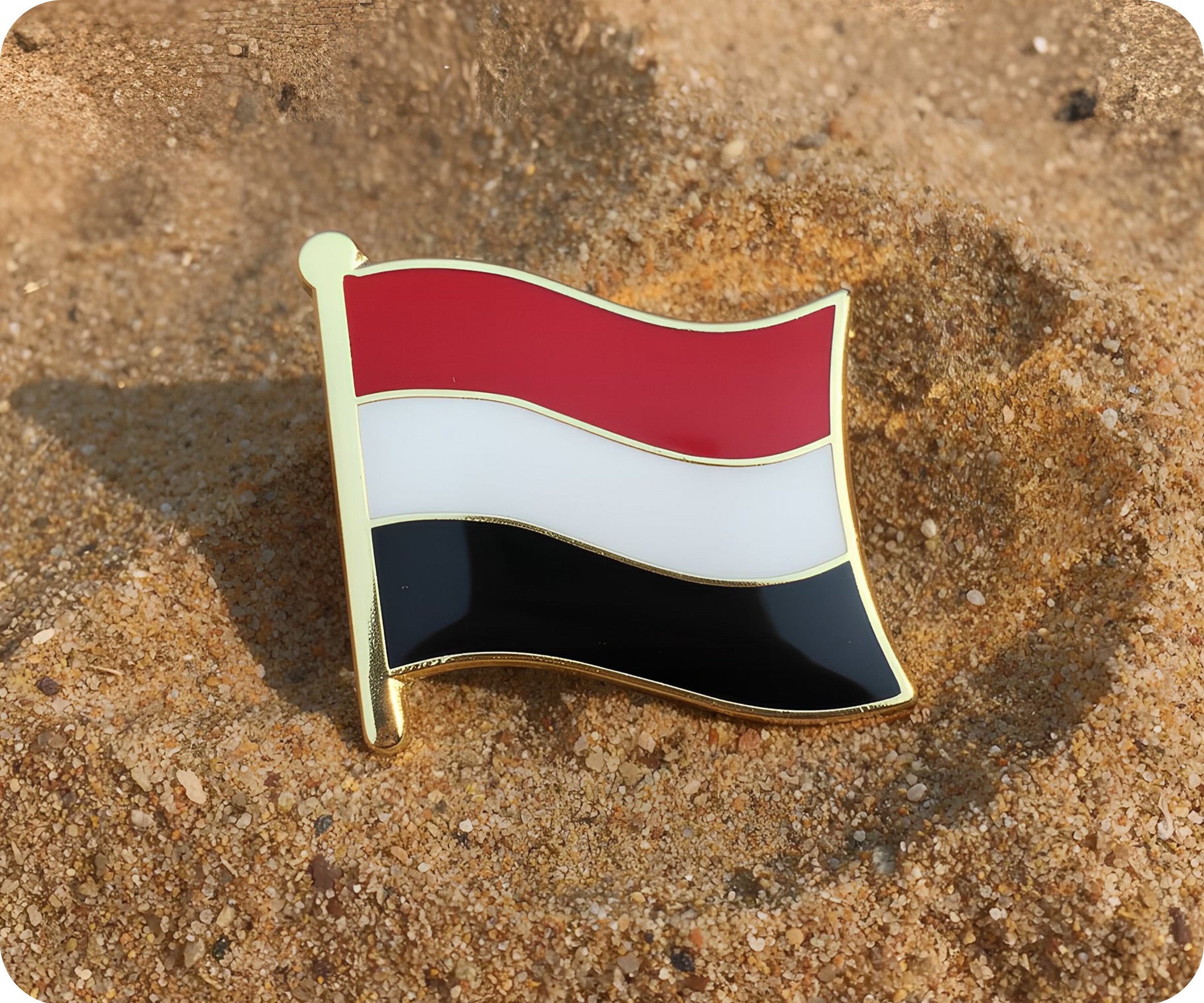 Yemen Crest Flag Pin Badge